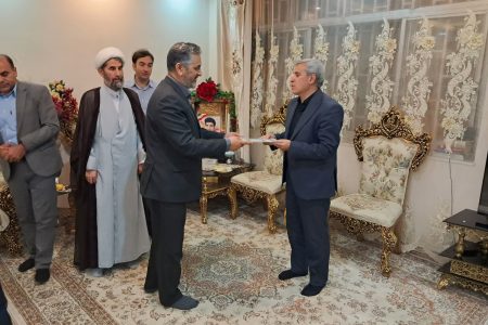 از خانواده شهید جنگ رمضان «یوسف مرادی» تجلیل شد